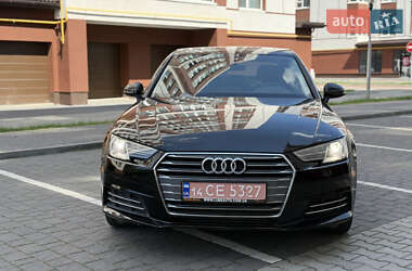 Седан Audi A4 2017 в 