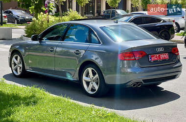 Седан Audi A4 2012 в 