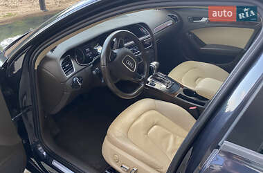 Седан Audi A4 2012 в 
