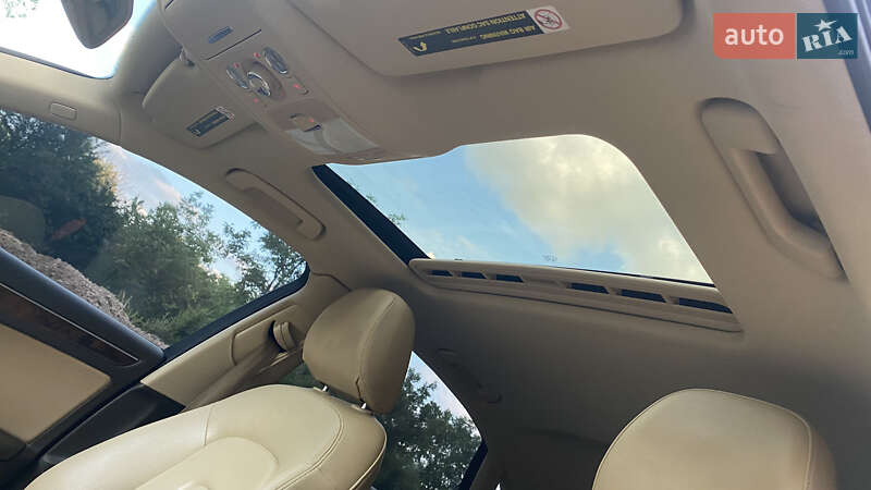 Седан Audi A4 2012 в Ивано-Франковске