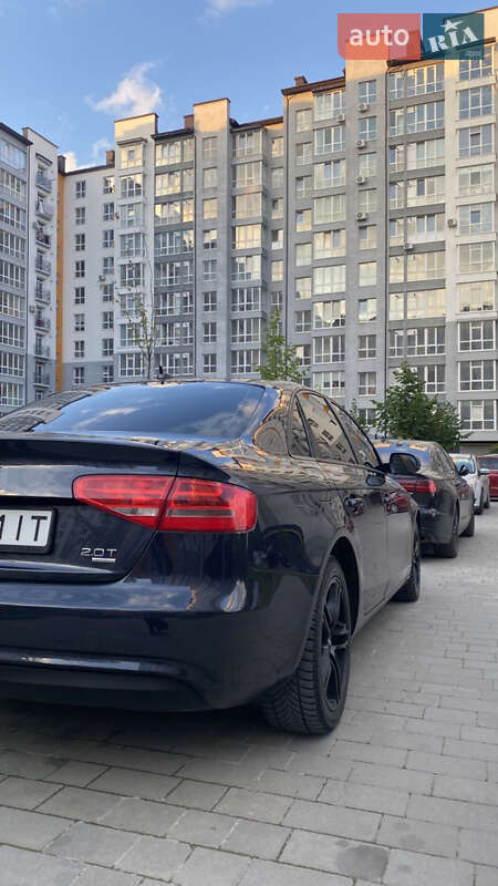 Седан Audi A4 2012 в Ивано-Франковске