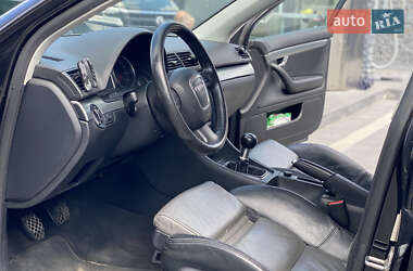 Седан Audi A4 2005 в 