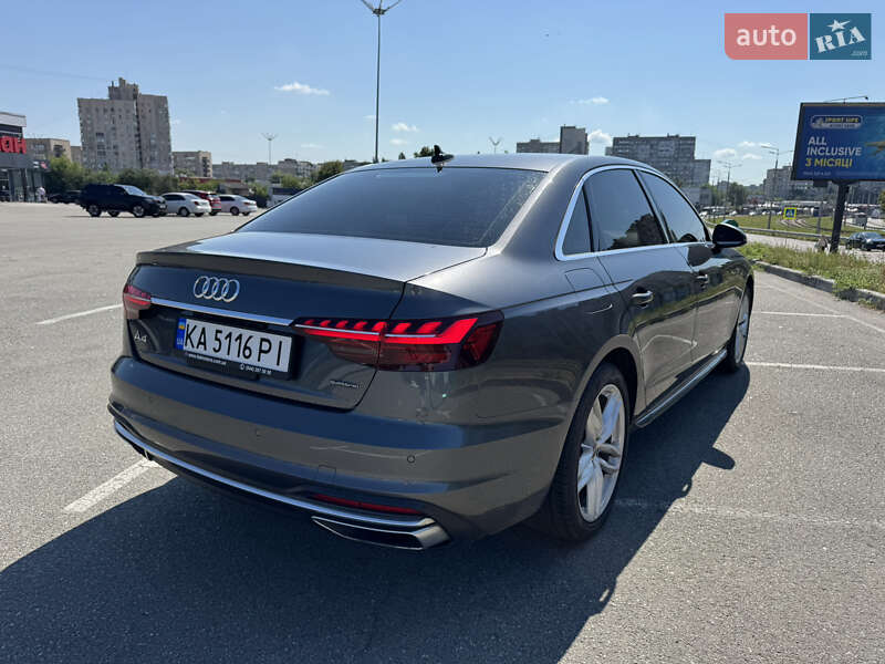 Седан Audi A4 2021 в Києві