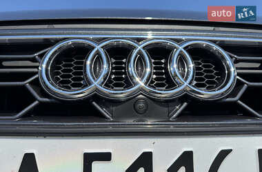 Седан Audi A4 2021 в 