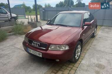 Седан Audi A4 2000 в 