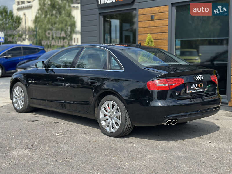 Седан Audi A4 2013 в Шептицькому