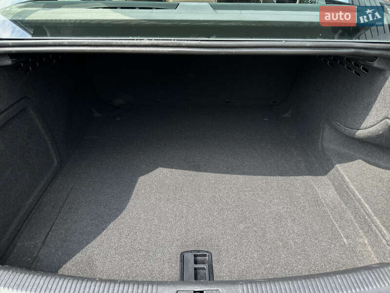 Седан Audi A4 2013 в Шептицькому