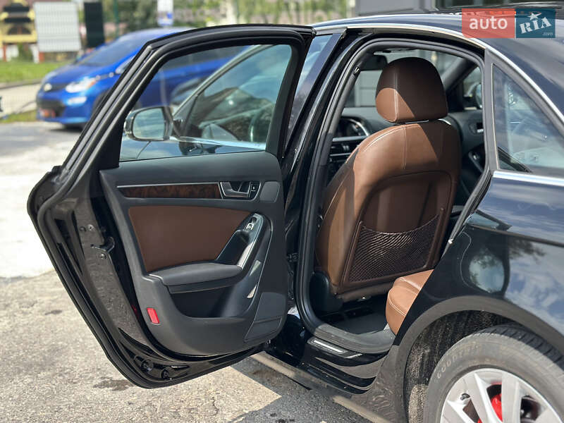 Седан Audi A4 2013 в Шептицькому