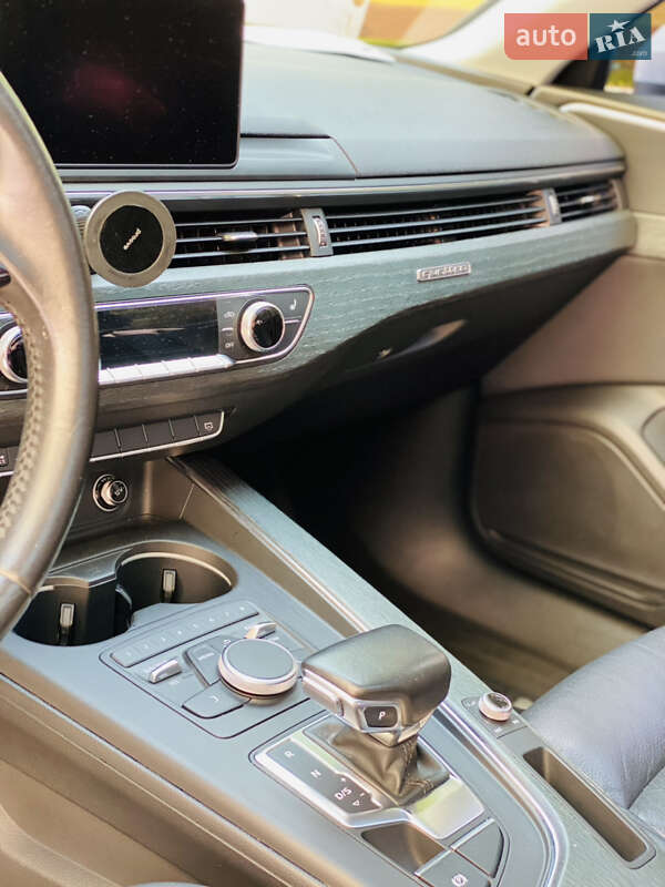 Седан Audi A4 2016 в Києві