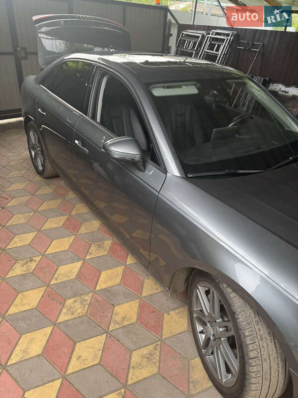Седан Audi A4 2016 в Пирятине
