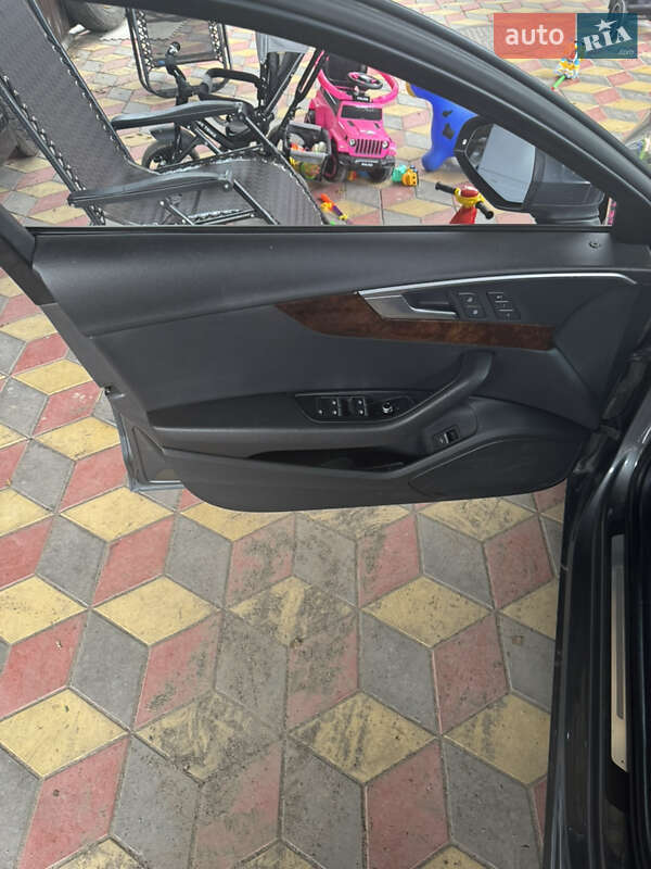 Седан Audi A4 2016 в Пирятине