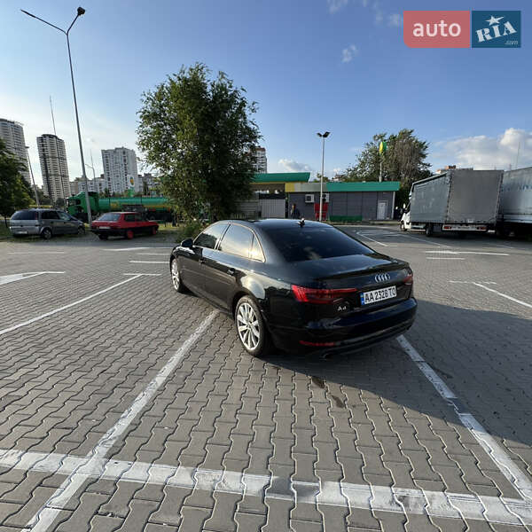 Седан Audi A4 2016 в Киеве