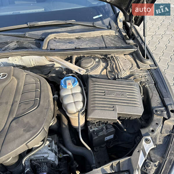 Седан Audi A4 2016 в Киеве