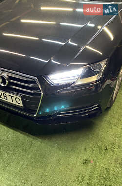 Седан Audi A4 2016 в 