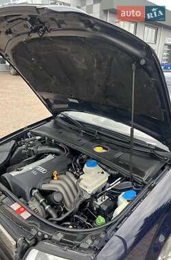 Седан Audi A4 2003 в 