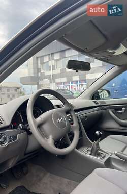 Седан Audi A4 2003 в 