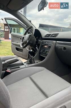 Седан Audi A4 2003 в 