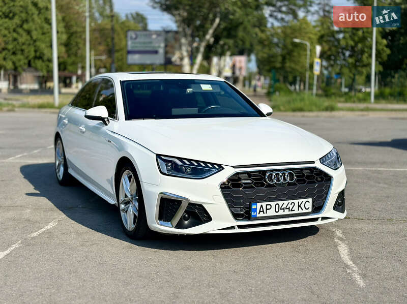 Седан Audi A4 2022 в Запорожье