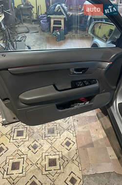 Седан Audi A4 2002 в 