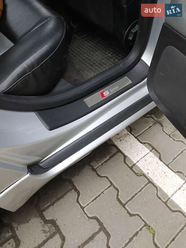 Седан Audi A4 2001 в Ладыжине