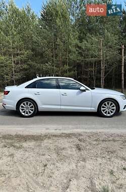 Седан Audi A4 2019 в 
