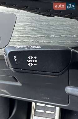 Седан Audi A4 2019 в 