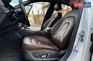 Седан Audi A4 2015 в 