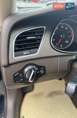 Седан Audi A4 2012 в 