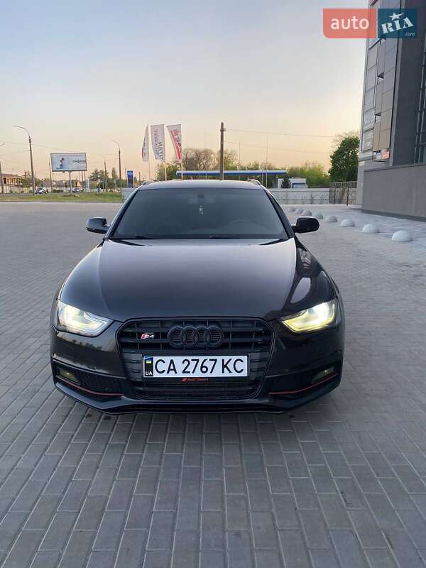 Універсал Audi A4 2013 в Черкасах