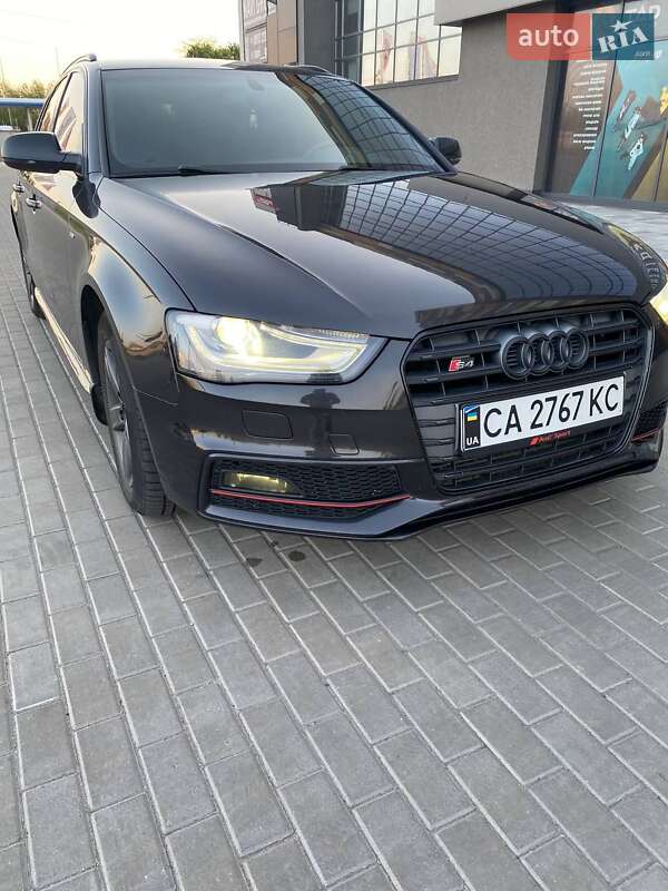 Універсал Audi A4 2013 в Черкасах