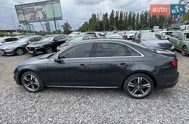 Седан Audi A4 2018 в 