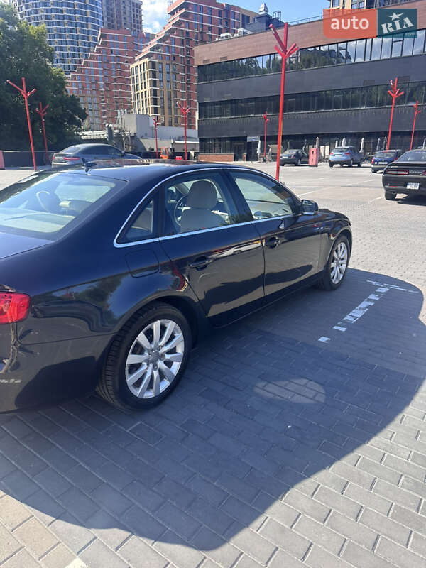Седан Audi A4 2013 в Києві