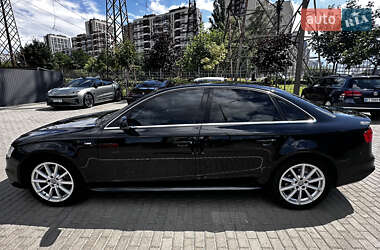 Седан Audi A4 2014 в 