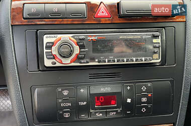 Седан Audi A4 2001 в 