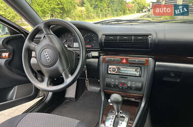 Седан Audi A4 2001 в 