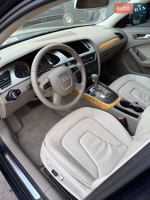 Седан Audi A4 2009 в Киеве