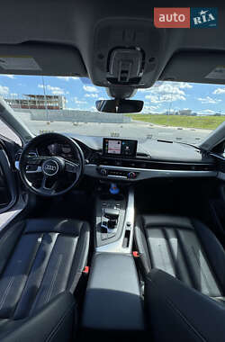 Седан Audi A4 2017 в 