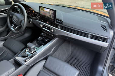 Седан Audi A4 2023 в 