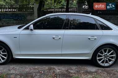 Седан Audi A4 2015 в 
