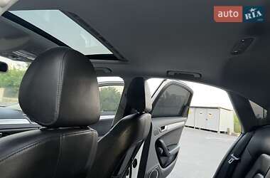 Седан Audi A4 2015 в 
