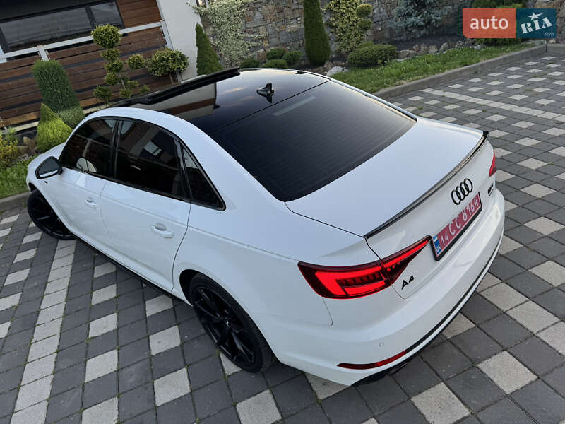Седан Audi A4 2018 в Стрию