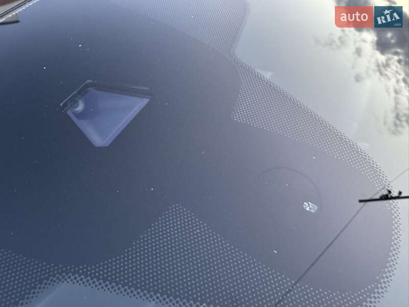 Седан Audi A4 2018 в Стрию