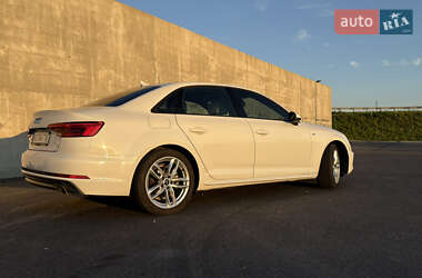 Седан Audi A4 2017 в 