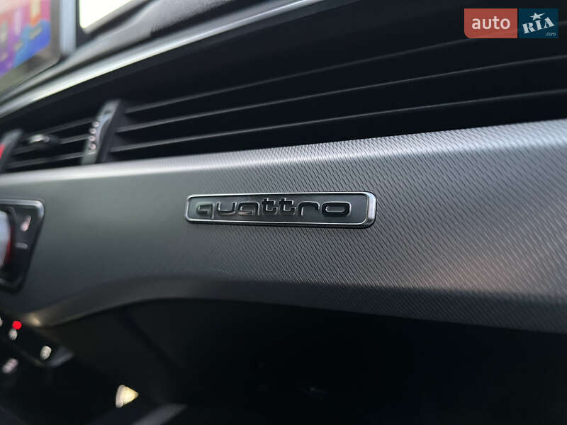 Седан Audi A4 2017 в Львові