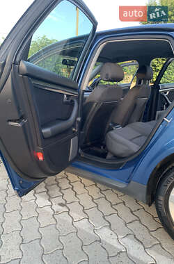 Седан Audi A4 2001 в 
