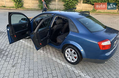 Седан Audi A4 2001 в 