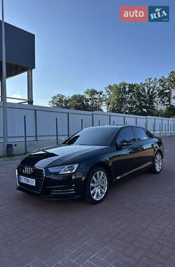 Седан Audi A4 2016 в Полтаві