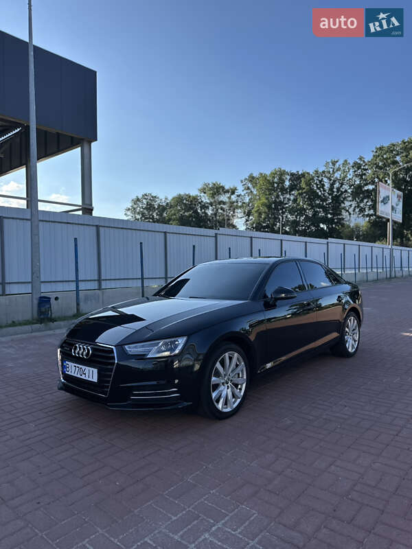 Седан Audi A4 2016 в 