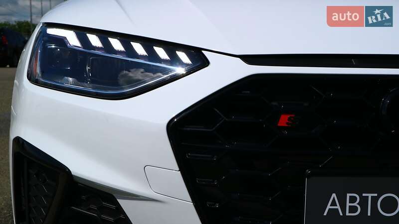 Седан Audi A4 2023 в Киеве
