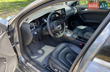 Седан Audi A4 2015 в 